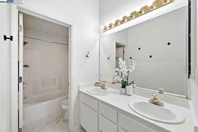 4683 Mangrove Dr, Dublin, CA 94568