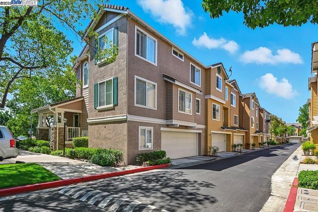 4683 Mangrove Dr, Dublin, CA 94568