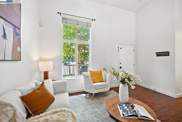 4683 Mangrove Dr, Dublin, CA 94568