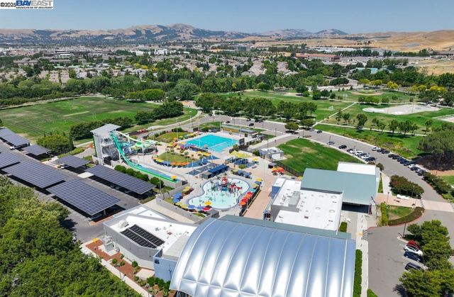 4683 Mangrove Dr, Dublin, CA 94568