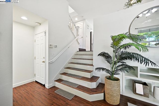 4683 Mangrove Dr, Dublin, CA 94568