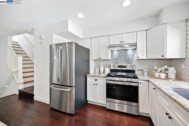 4683 Mangrove Dr, Dublin, CA 94568