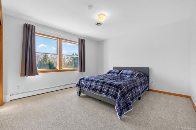 29 Deer Brook Drive, New Windsor, NY 12553