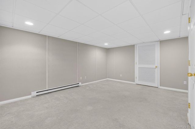 29 Deer Brook Drive, New Windsor, NY 12553