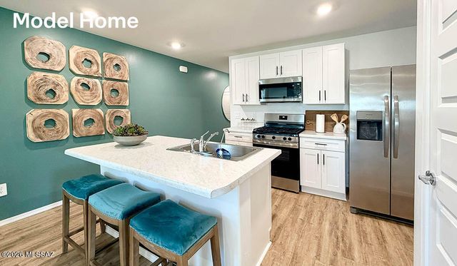 3748 W Via Los Olmecas, Tucson, AZ 85746
