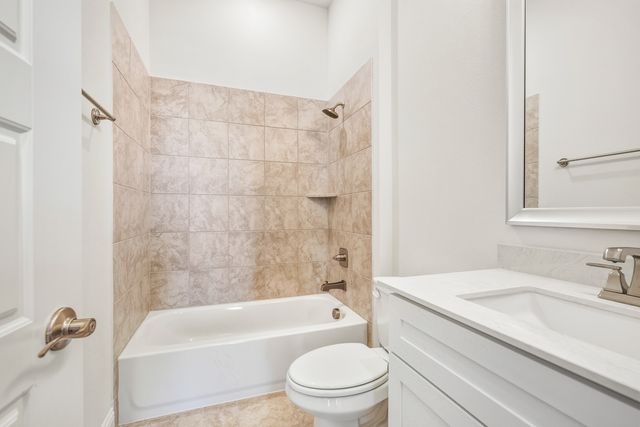 188 Mountain Laurel Drive, Waxahachie, TX 75165