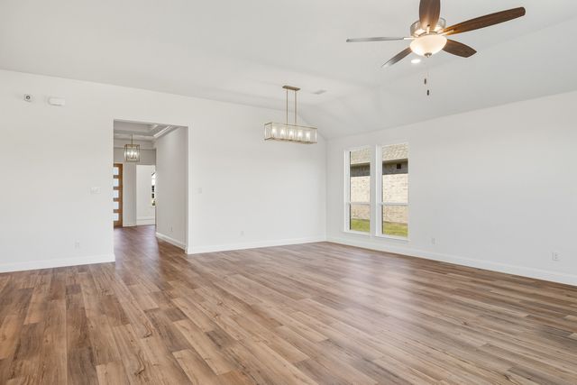188 Mountain Laurel Drive, Waxahachie, TX 75165