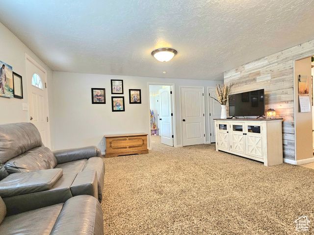 290 W 300 N, Orangeville, UT 84537
