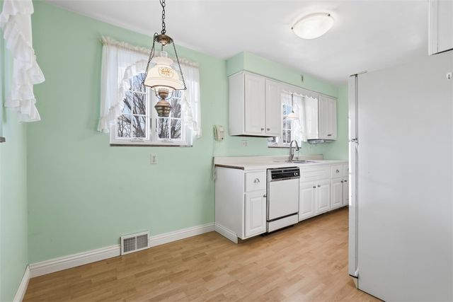 2464 Henry Lane, Franklin Park, PA 15143