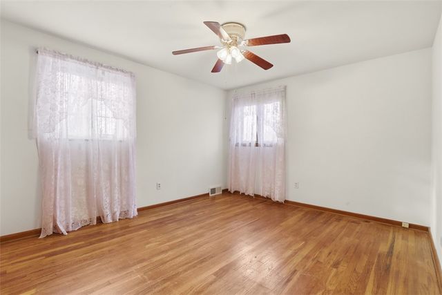 2464 Henry Lane, Franklin Park, PA 15143