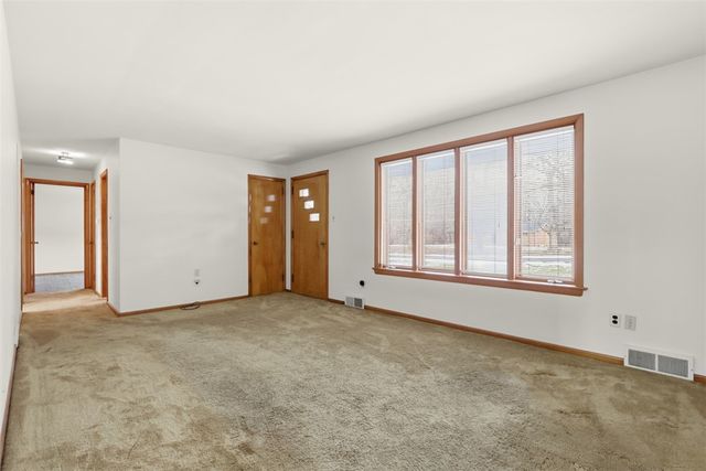 2464 Henry Lane, Franklin Park, PA 15143