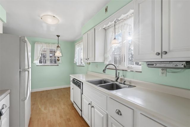 2464 Henry Lane, Franklin Park, PA 15143