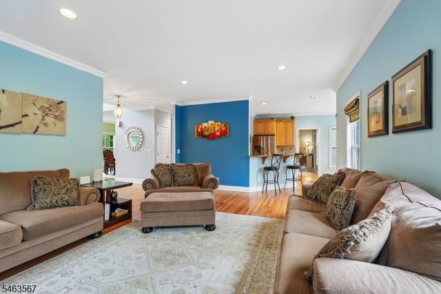 9 Inwood Ter, Fairfield Twp., NJ 07004