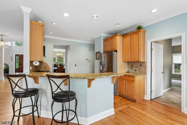9 Inwood Ter, Fairfield Twp., NJ 07004