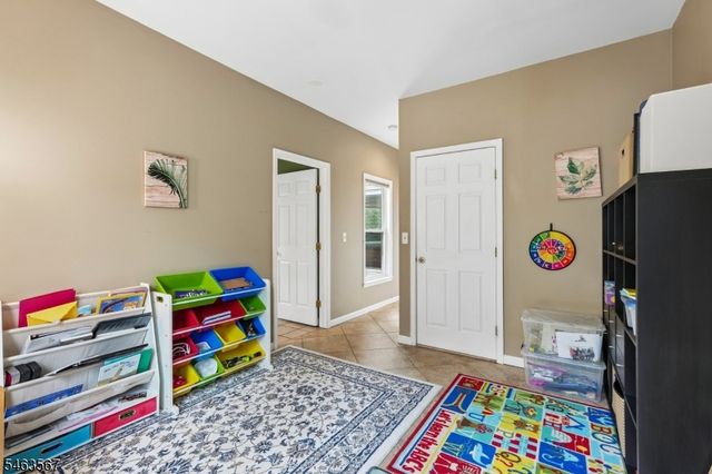 9 Inwood Ter, Fairfield Twp., NJ 07004