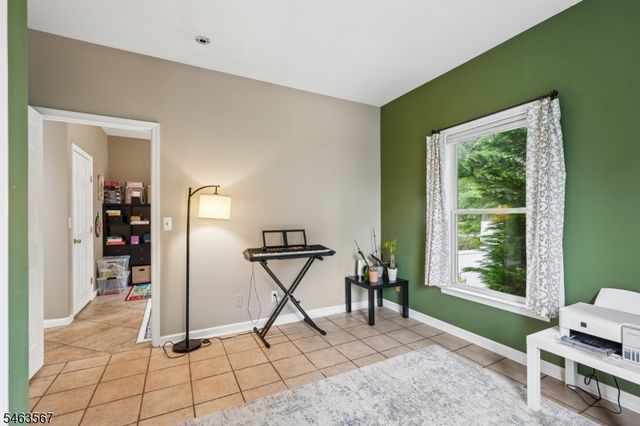 9 Inwood Ter, Fairfield Twp., NJ 07004