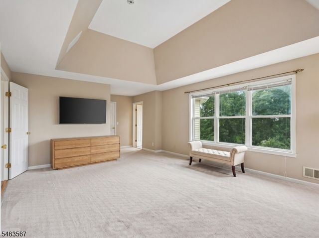 9 Inwood Ter, Fairfield Twp., NJ 07004