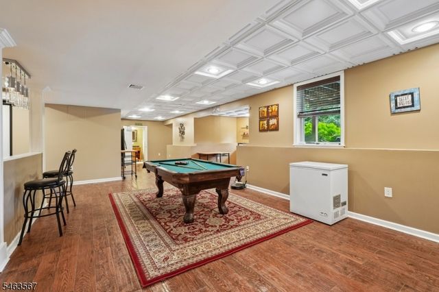 9 Inwood Ter, Fairfield Twp., NJ 07004