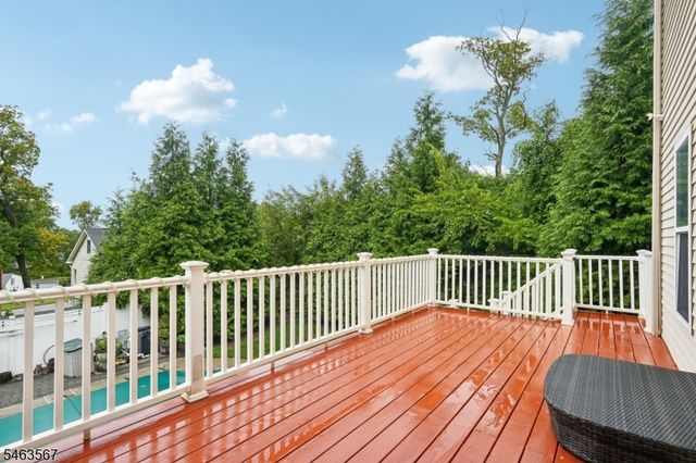 9 Inwood Ter, Fairfield Twp., NJ 07004