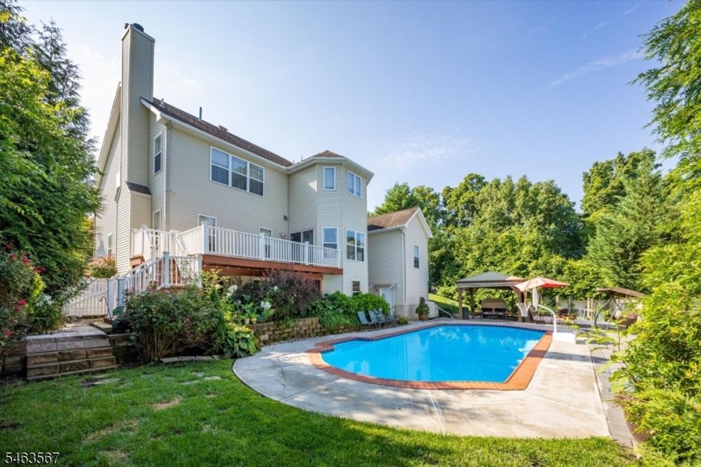 9 Inwood Ter, Fairfield Twp., NJ 07004 — photo 3