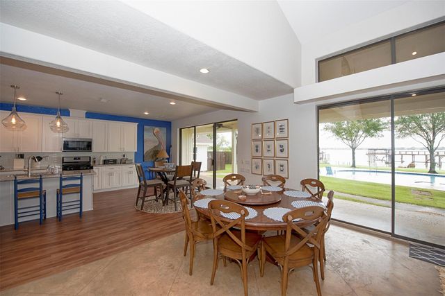 3821 Nasa Rd 1, Seabrook, TX 77586