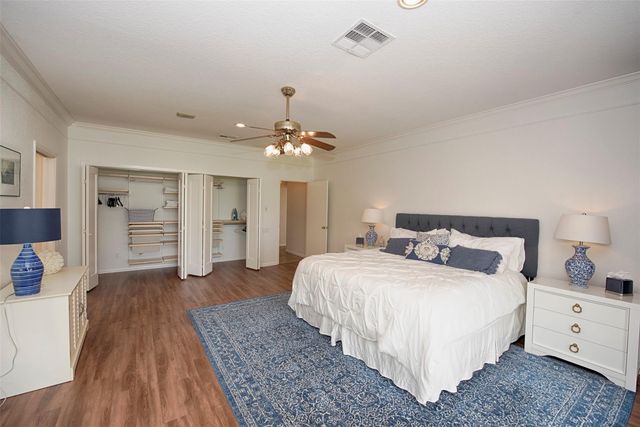 3821 Nasa Rd 1, Seabrook, TX 77586