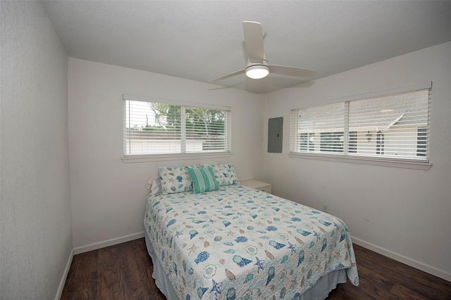 3821 Nasa Rd 1, Seabrook, TX 77586