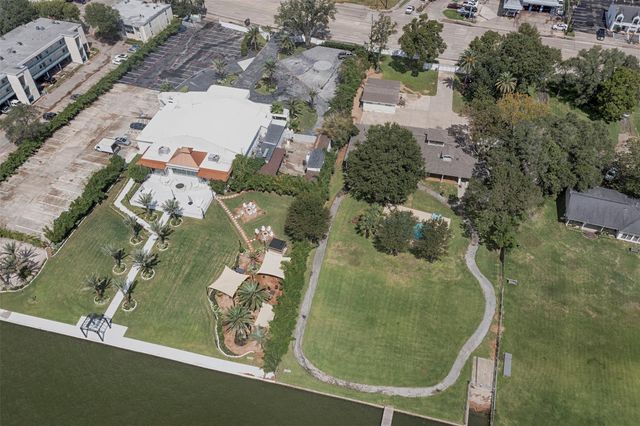 3821 Nasa Rd 1, Seabrook, TX 77586
