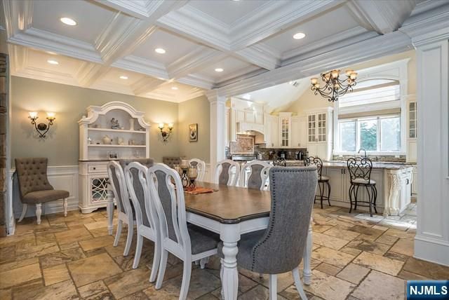 16 Lawrence Road, Wayne, NJ 07470