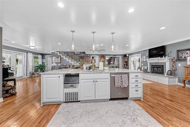 11476 Centerpoint Church Road, Prairie Grove, AR 72753