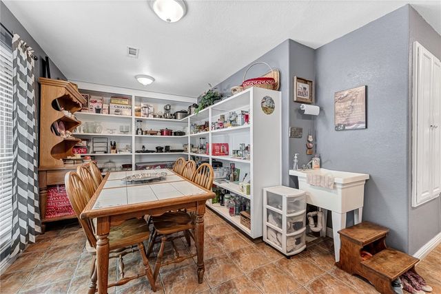 11476 Centerpoint Church Road, Prairie Grove, AR 72753