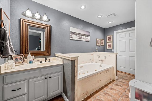 11476 Centerpoint Church Road, Prairie Grove, AR 72753