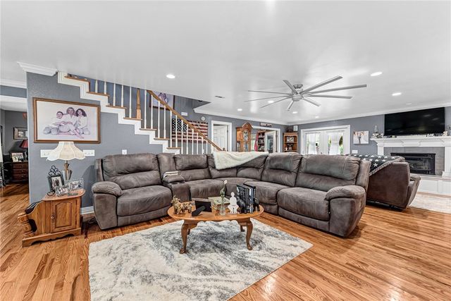 11476 Centerpoint Church Road, Prairie Grove, AR 72753