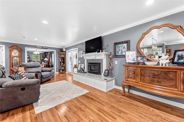 11476 Centerpoint Church Road, Prairie Grove, AR 72753