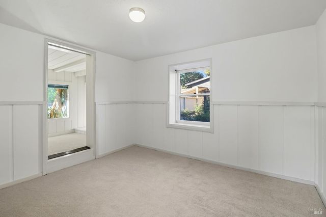 2094 Center Rd, Novato, CA 94947