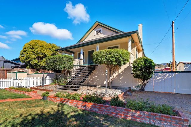 2094 Center Rd, Novato, CA 94947