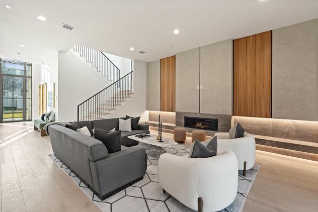 1410 Aldrich Street, Houston, TX 77055