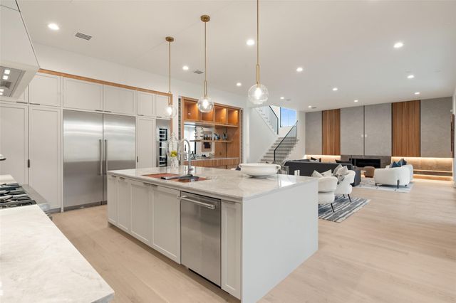 1410 Aldrich Street, Houston, TX 77055