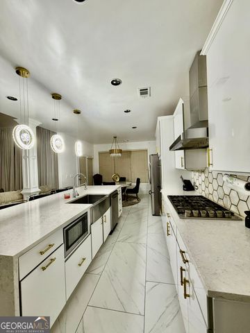 6409 Caledon Court, Locust Grove, GA 30248