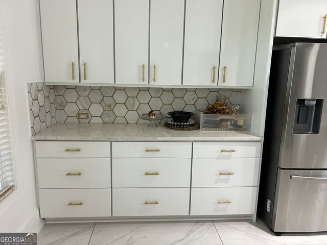 6409 Caledon Court, Locust Grove, GA 30248