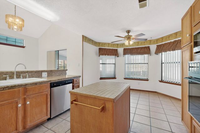 4729 Plume Road NW, Albuquerque, NM 87120