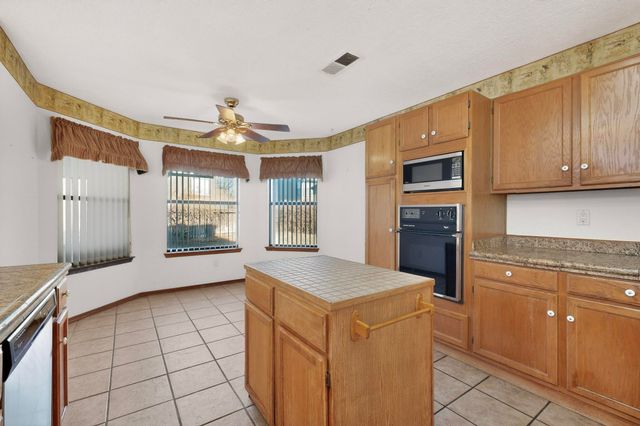 4729 Plume Road NW, Albuquerque, NM 87120