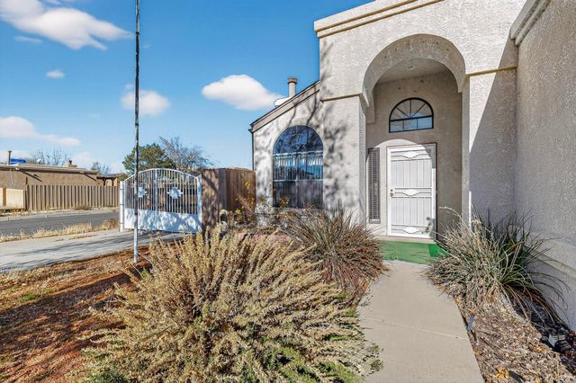 4729 Plume Road NW, Albuquerque, NM 87120