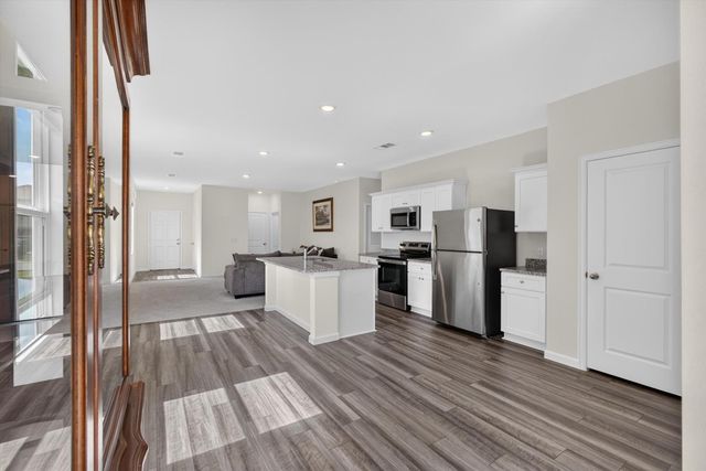 31318 Gayle Prairie Oaks St Street, Waller, TX 77484