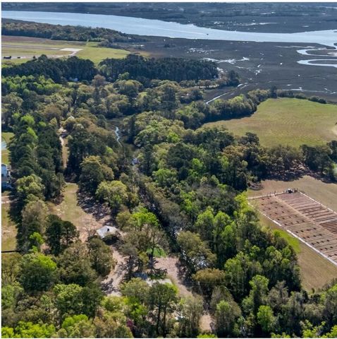 2907 River Road, Johns Island, SC 29455
