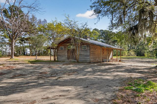 2907 River Road, Johns Island, SC 29455