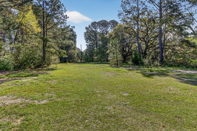 2907 River Road, Johns Island, SC 29455