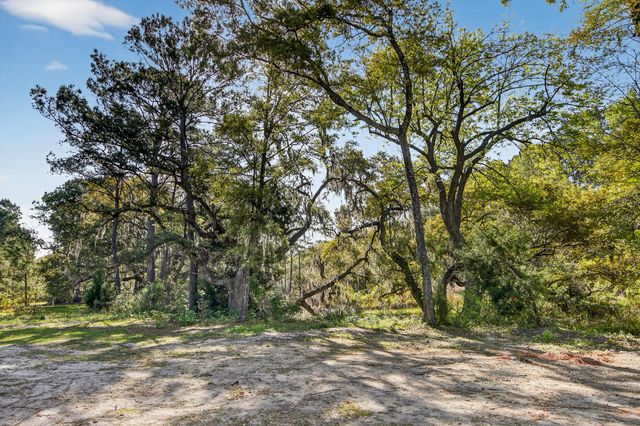 2907 River Road, Johns Island, SC 29455