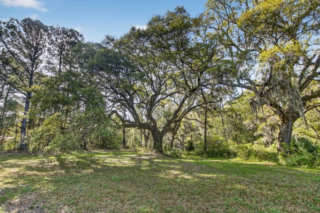 2907 River Road, Johns Island, SC 29455