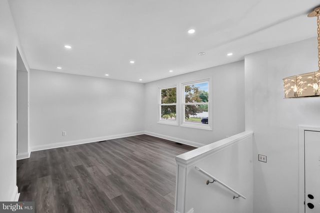 1569 W CHESTNUT AVE, Vineland, NJ 08360